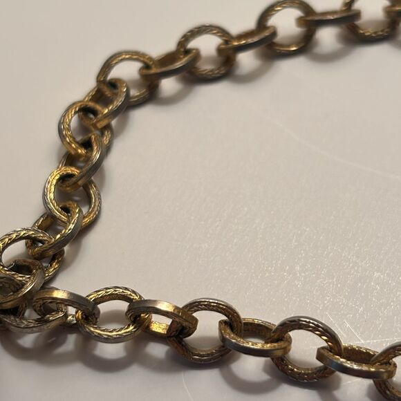 Vintage Ornate Teardrop Shape Pendant on Chain 18” - Picture 5 of 7